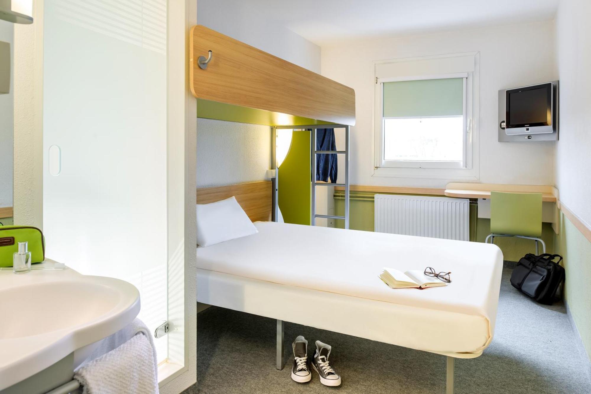 ibis budget Luebeck City Sued Bagian luar foto