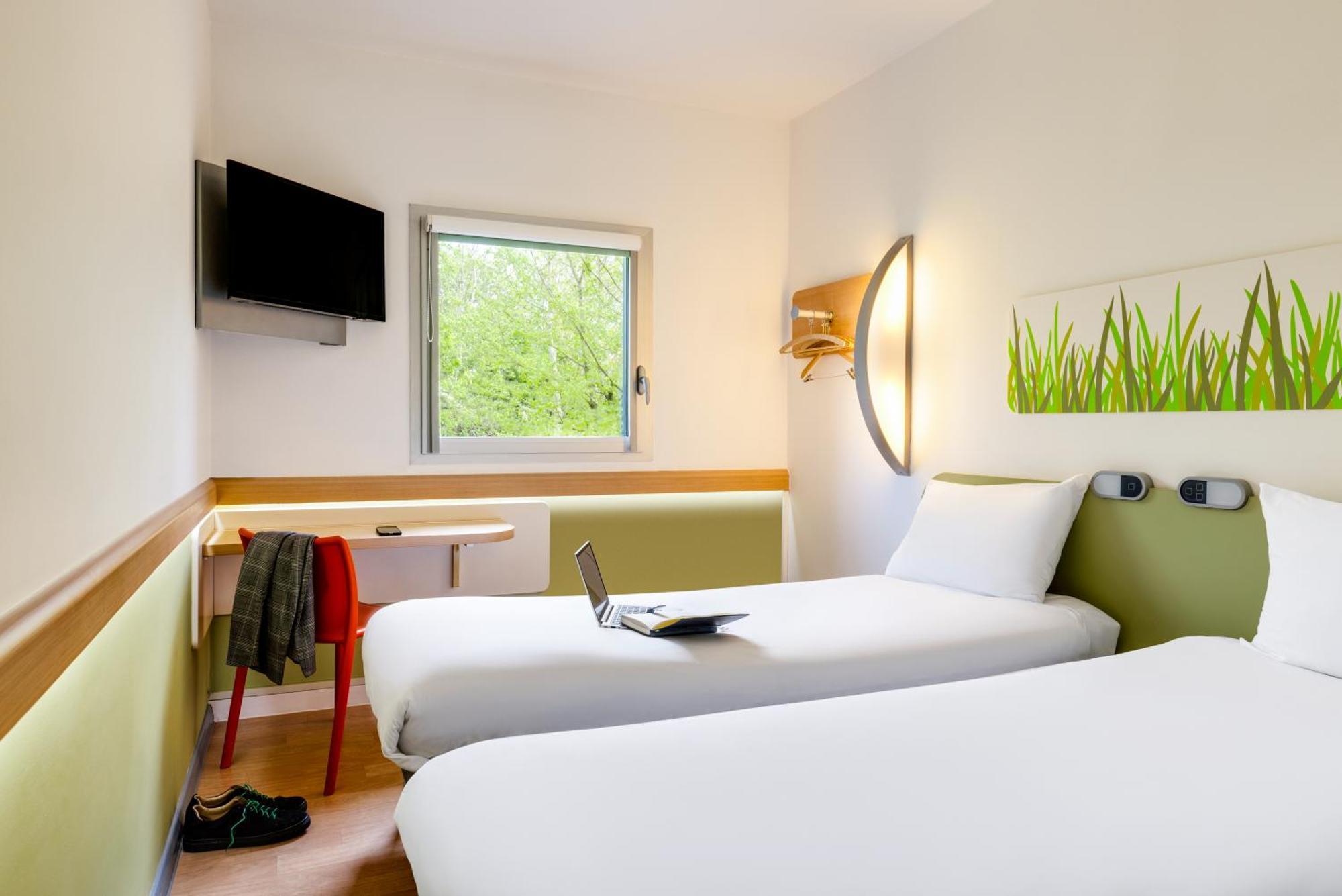 ibis budget Luebeck City Sued Bagian luar foto